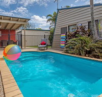 Surf Club House Pet Friendly Sunshine Coast Holiday House Marcoola - Accommodation Main Beach