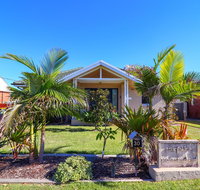Surfside - Accommodation Main Beach