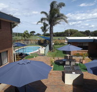 Surfside Merimbula Holiday Apartments - Accommodation Main Beach