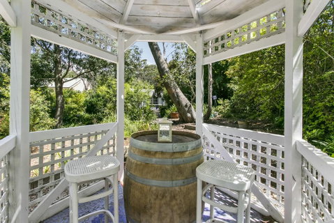 Swanbrook - Accommodation Main Beach 3