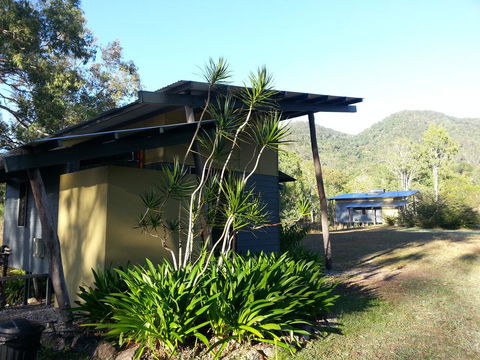Sweetwater Lodge - Accommodation Main Beach 0
