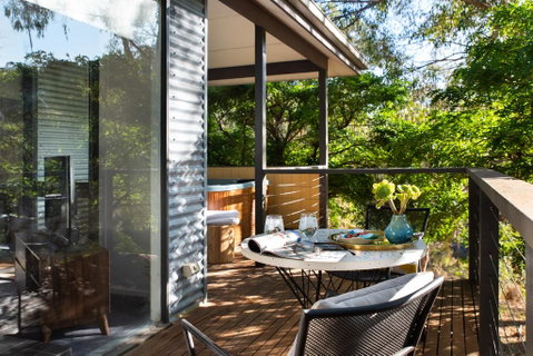 Swiss Mt Villa 2 - Accommodation Main Beach 3