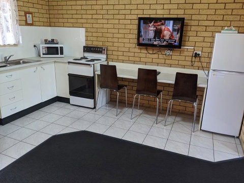 Tallarook Motor Inn - Accommodation Main Beach 2