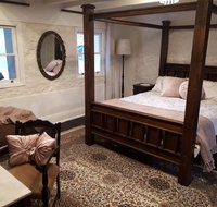 Tanilba House - Accommodation Main Beach