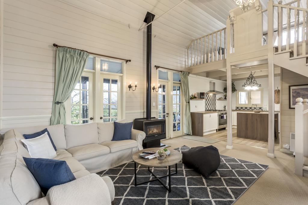 Frankford TAS Accommodation Main Beach