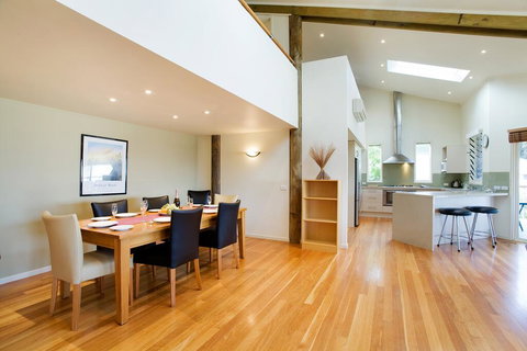Tathra Beach House Holiday Apartments - Accommodation Main Beach 1
