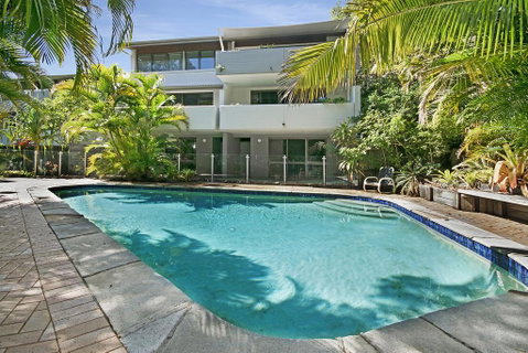 Tea Trees - Accommodation Main Beach 0