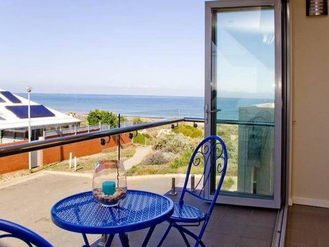 Tennyson View - Accommodation Main Beach 0