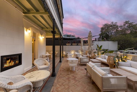 The Albert Mosman - Accommodation Main Beach 3