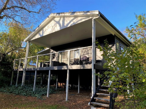 The Apple Tree - Accommodation Main Beach 1