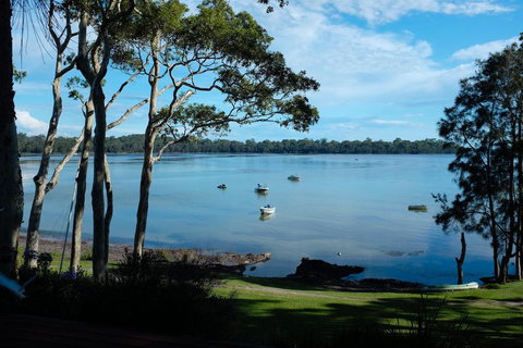 The Basin Waterfront - Accommodation Main Beach 2