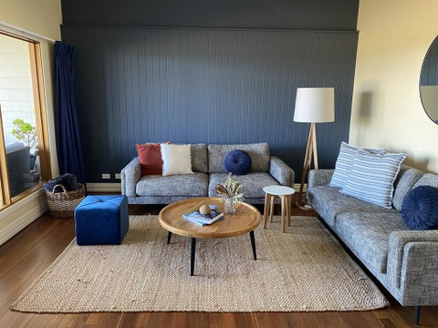 The Beach House & Villas - Accommodation Main Beach 0