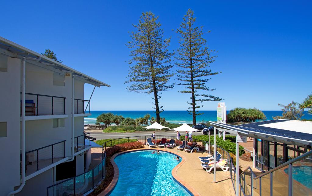  Accommodation Main Beach