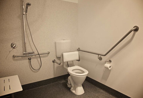 Penguin Beachfront Apartments - Accommodation Main Beach 27