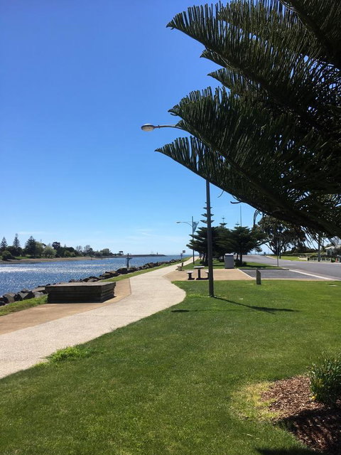 Apartment ONE - Accommodation Main Beach 5