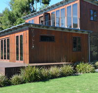 Yolla Beach House - Accommodation Main Beach