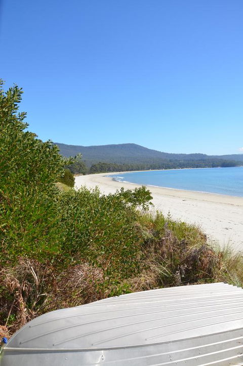 Yolla Beach House - Accommodation Main Beach 3