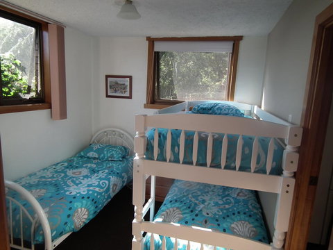 Harlea - Accommodation Main Beach 7