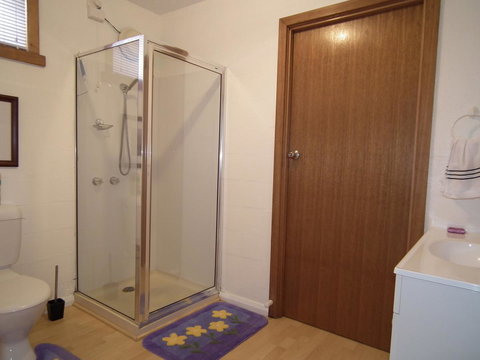 Harlea - Accommodation Main Beach 6