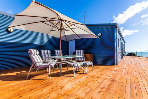 Seaspray - Accommodation Main Beach 11
