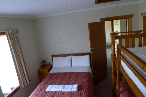 Willaway Motel Apartments - Accommodation Main Beach 6