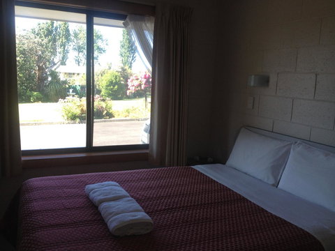 Willaway Motel Apartments - Accommodation Main Beach 9