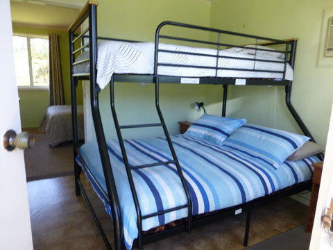 Quamby Pines Chalet - Accommodation Main Beach 29