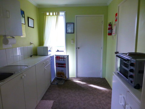 Quamby Pines Chalet - Accommodation Main Beach 6