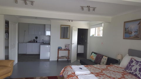 AppleBay Guest House - Accommodation Main Beach 16