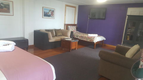 AppleBay Guest House - Accommodation Main Beach 24