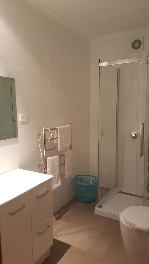 AppleBay Guest House - Accommodation Main Beach 34