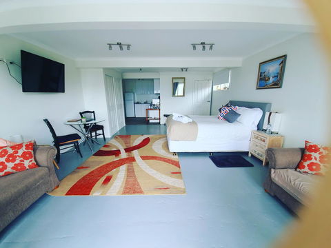 AppleBay Guest House - Accommodation Main Beach 1