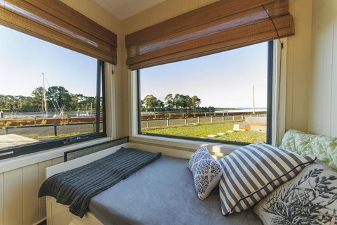 Coastal Pods Wynyard - Accommodation Main Beach 0