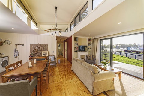 Coastal Pods Wynyard - Accommodation Main Beach 21