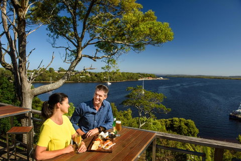 Strahan Village - Accommodation Main Beach 12
