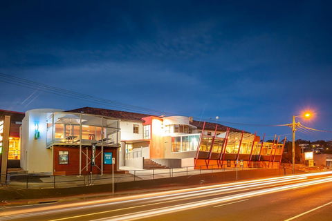 Beltana Hotel - Accommodation Main Beach 8