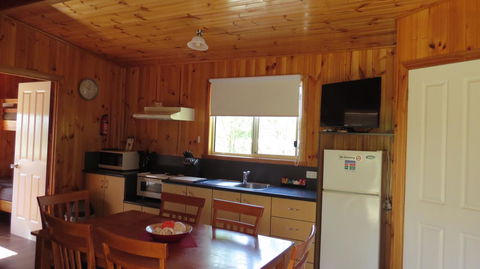 Captain Cook Holiday Park - Accommodation Main Beach 36