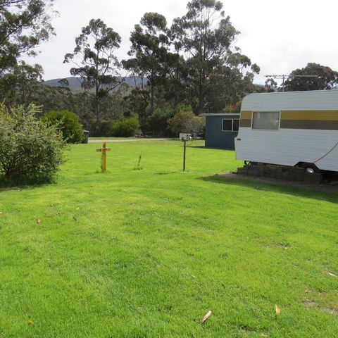 Captain Cook Holiday Park - Accommodation Main Beach 2