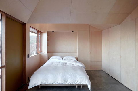 The Bae TAS - Accommodation Main Beach 7