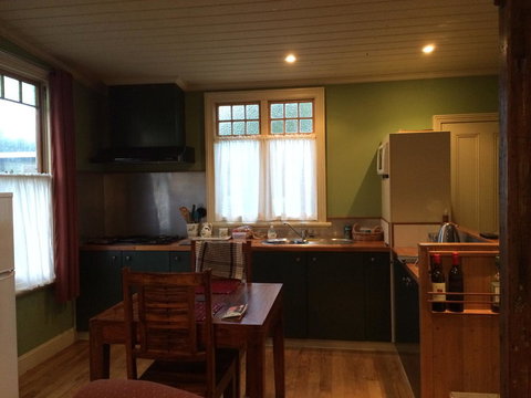 Tramway Cottage - Accommodation Main Beach 4