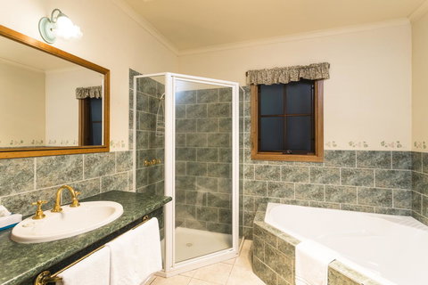 Cradle Forest Inn - Accommodation Main Beach 27