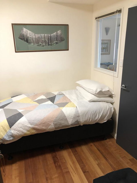 Beachside Taroona With Spa - Accommodation Main Beach 13