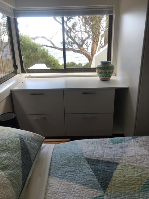 Beachside Taroona With Spa - Accommodation Main Beach 1