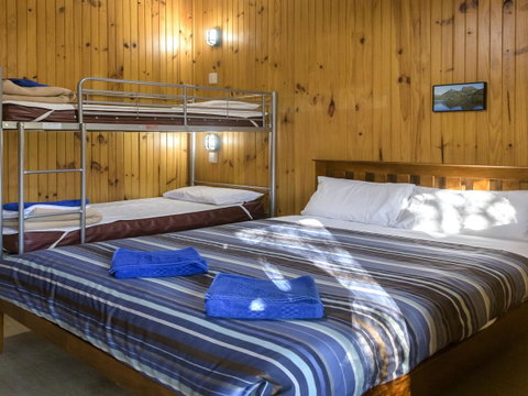 Discovery Parks - Cradle Mountain - Accommodation Main Beach 9