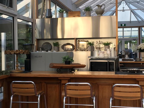 Cygnet Old Bank - Accommodation Main Beach 35