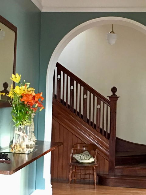 Cygnet Old Bank - Accommodation Main Beach 37