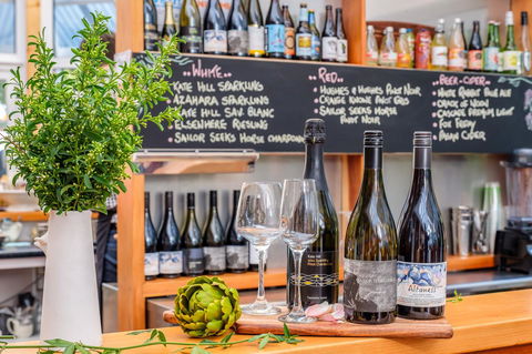 Cygnet Old Bank - Accommodation Main Beach 20