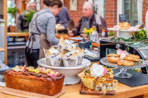 Cygnet Old Bank - Accommodation Main Beach 30