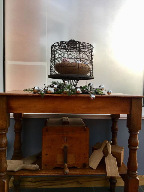 Cygnet Old Bank - Accommodation Main Beach 43