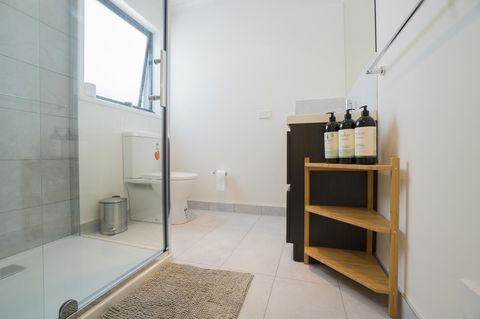 Amazing Sea Views Luxury Guest House - Accommodation Main Beach 19